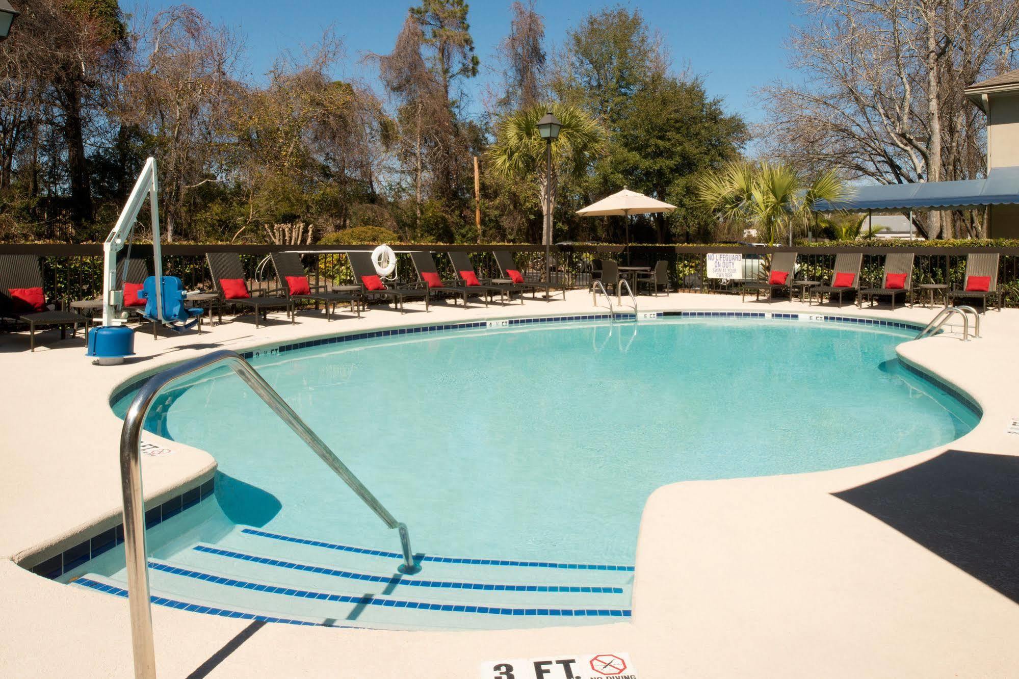 Hampton Inn Hilton Head Hilton Head Island Exterior photo